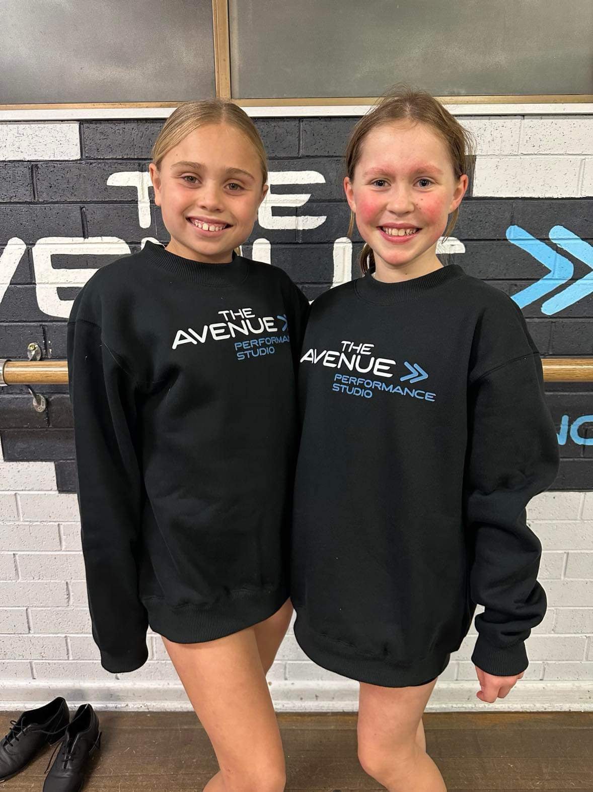 Black Jumper - in stock - The Avenue Performance Studio